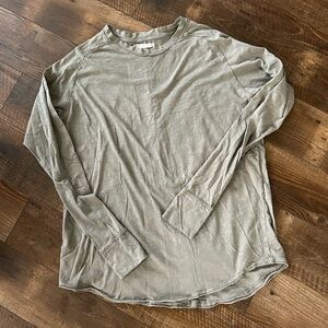 We The Free Women’s Olive green Long Sleeve Tee